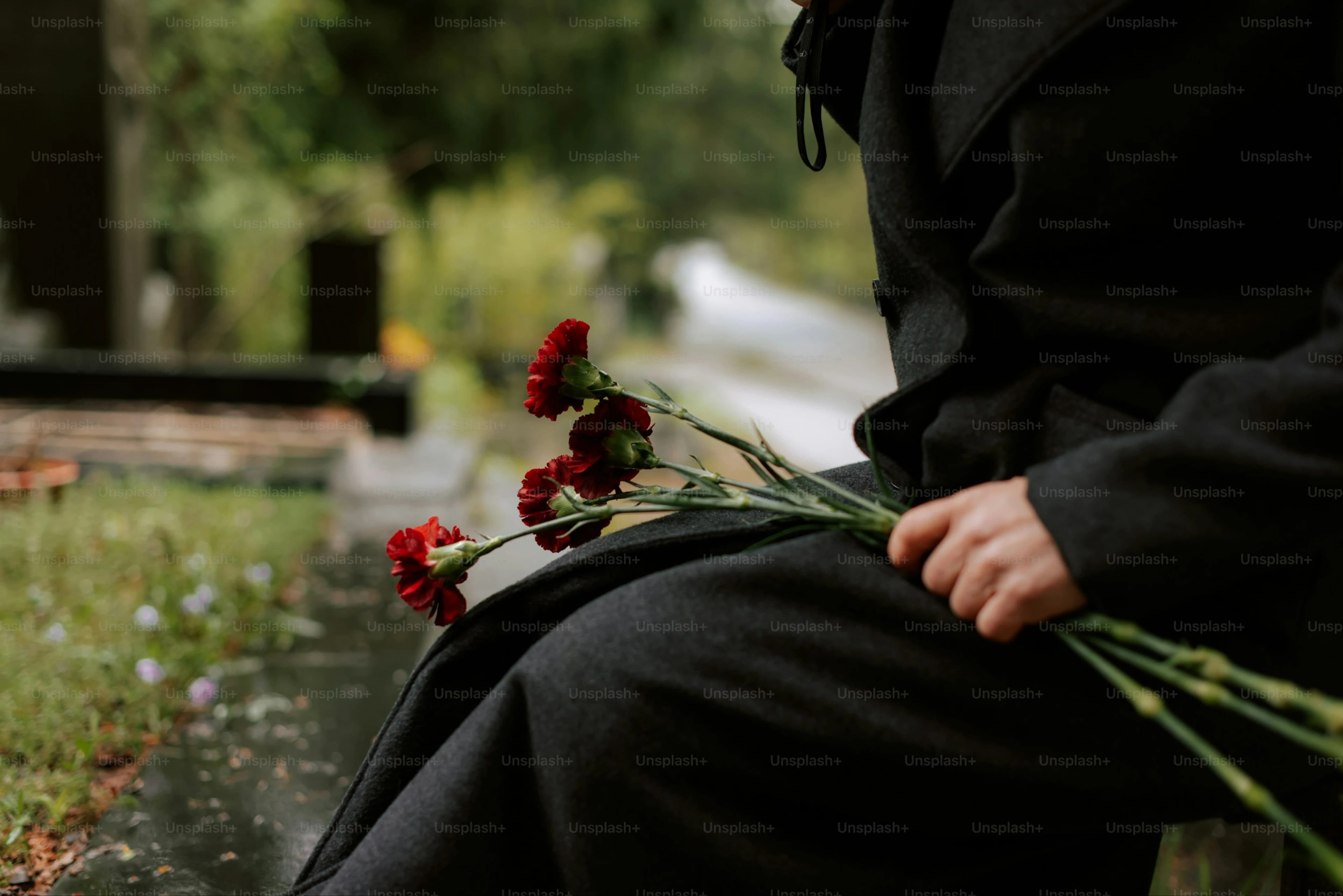 Flores em um ambiente de homenagem